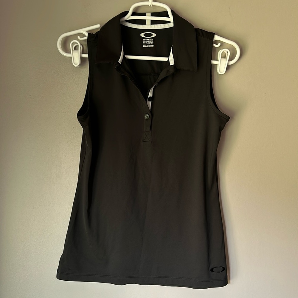 OAKLEY Women’s Black Sleeveless Golf Polo